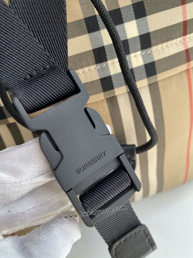 Burberry專門店新款雙肩包 巴寶莉Vintage復古格紋尼龍男士後背包 yxb1175